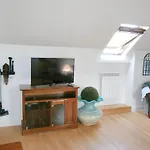 Appartement d\'une chambre avec jacuzzi jardin clos et wifi a Lourdes