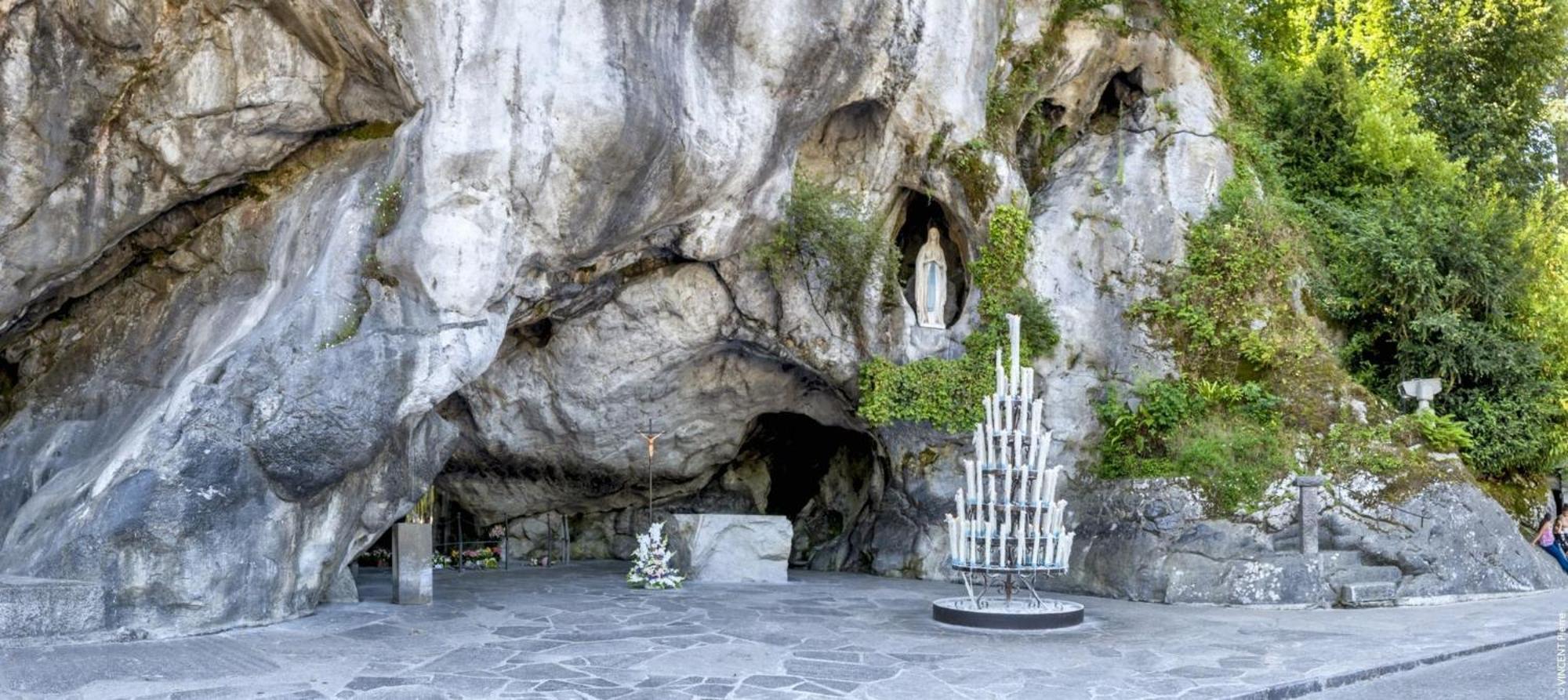 D'une Avec Jacuzzi Jardin Clos Et Wifi A Lourdes