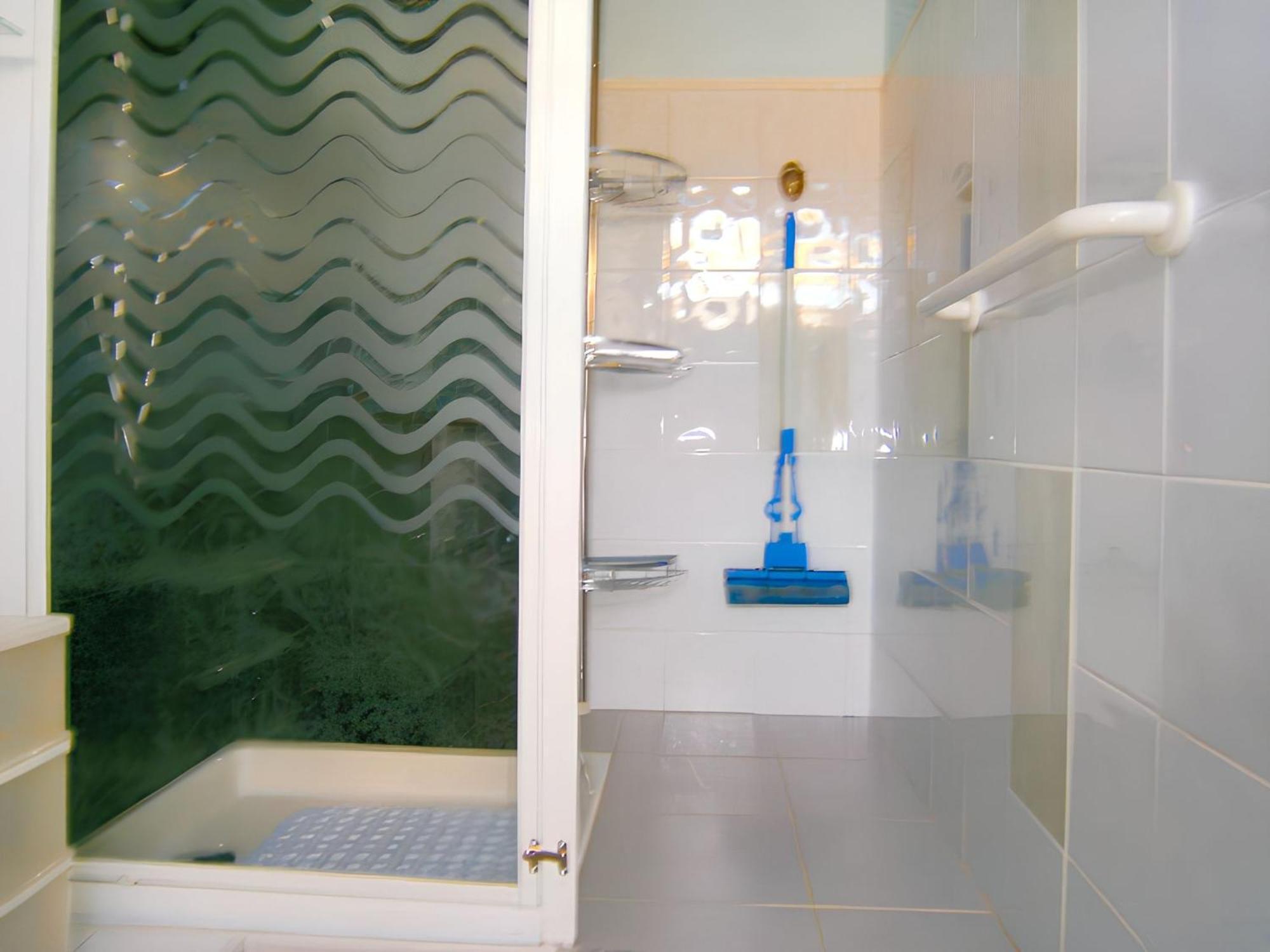 Appartement D'une Avec Jacuzzi Jardin Clos Et Wifi A *